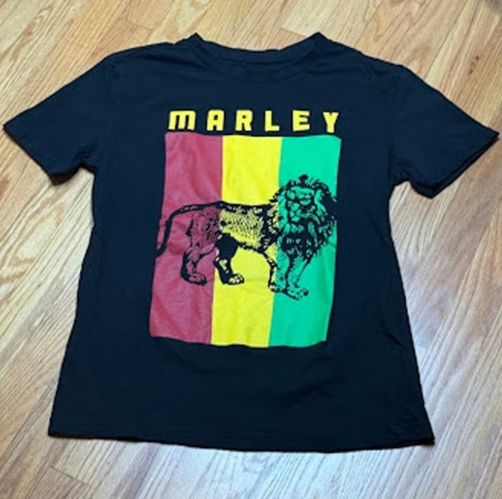 Zion Rootswear Bob Marley Lion of Judah Graphic T-Shirt Black - Women's Small